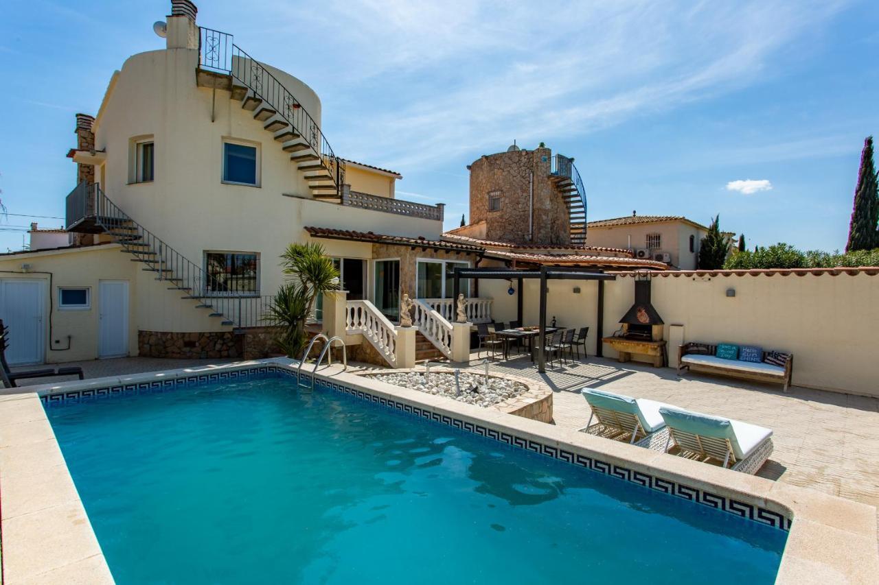 Welcs Villa Falconera 017 Emp Con Piscina Privada Empuriabrava Exteriör bild