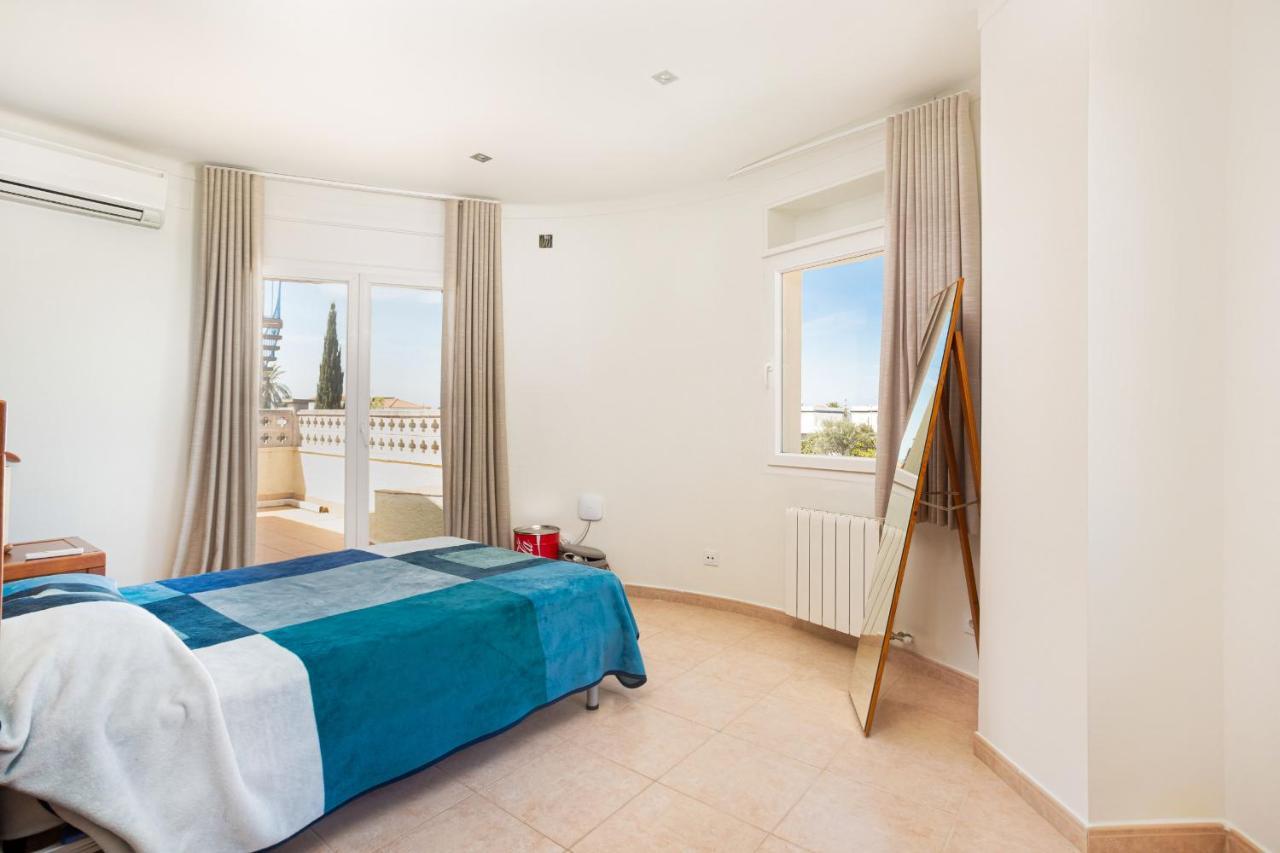 Welcs Villa Falconera 017 Emp Con Piscina Privada Empuriabrava Exteriör bild